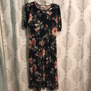 Mid length dress with pockets